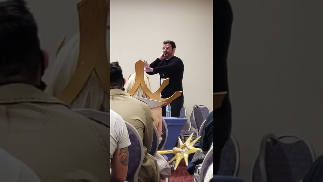 J Michael Tatum does a little bit of Erwin's speech at Abq Comic Con