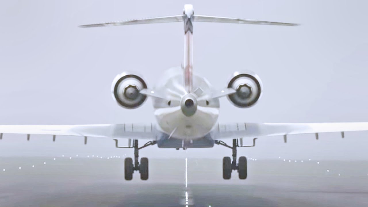 Foggy Arrival with The CRJ 900 | KORF - KBOS