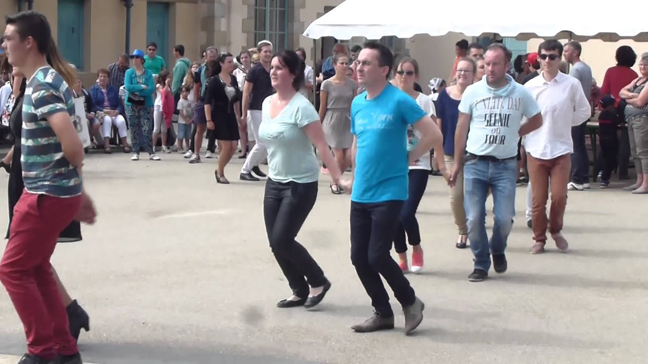Danse Bretonne : demi-finale 2015 du concours de gavotte du Cap à Pont Croix