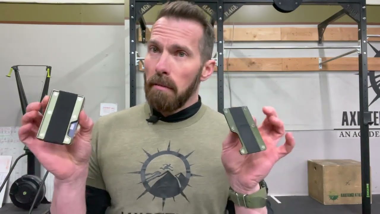 Axwell Wallet Review - Slim Metal Wallet - Axwell vs Rigid - Ryan Humphries