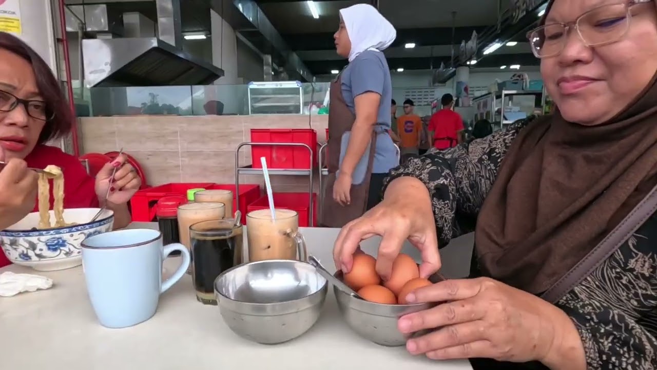 Sayang  emak selagi masih ada..