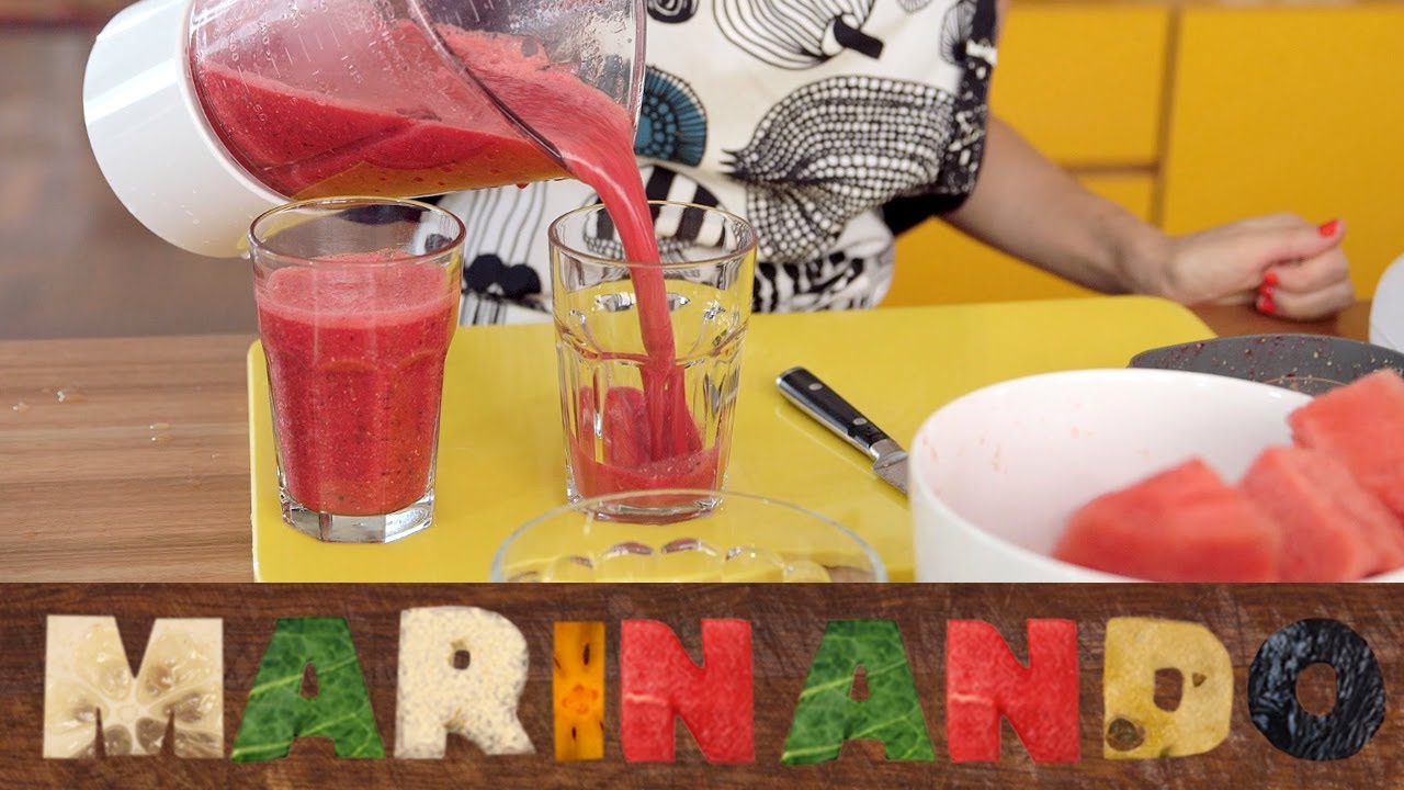 Suco de abacaxi com beterraba