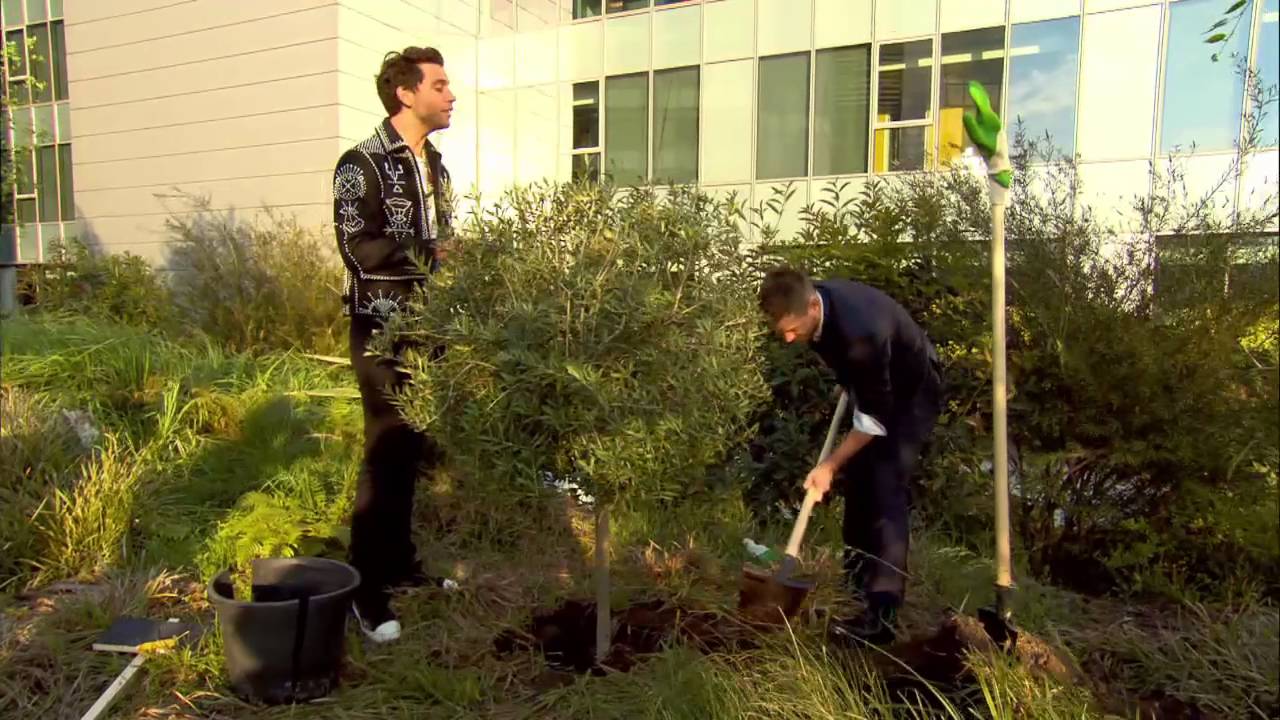 E POI C'È CATTELAN #EPCC - Il saluto di Mika a X Factor