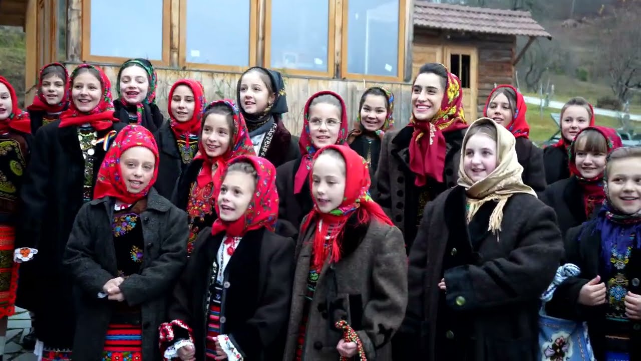 DoReMi Academy - Pe Iisus îl căutăm - COLIND - Valeria Peter Predescu