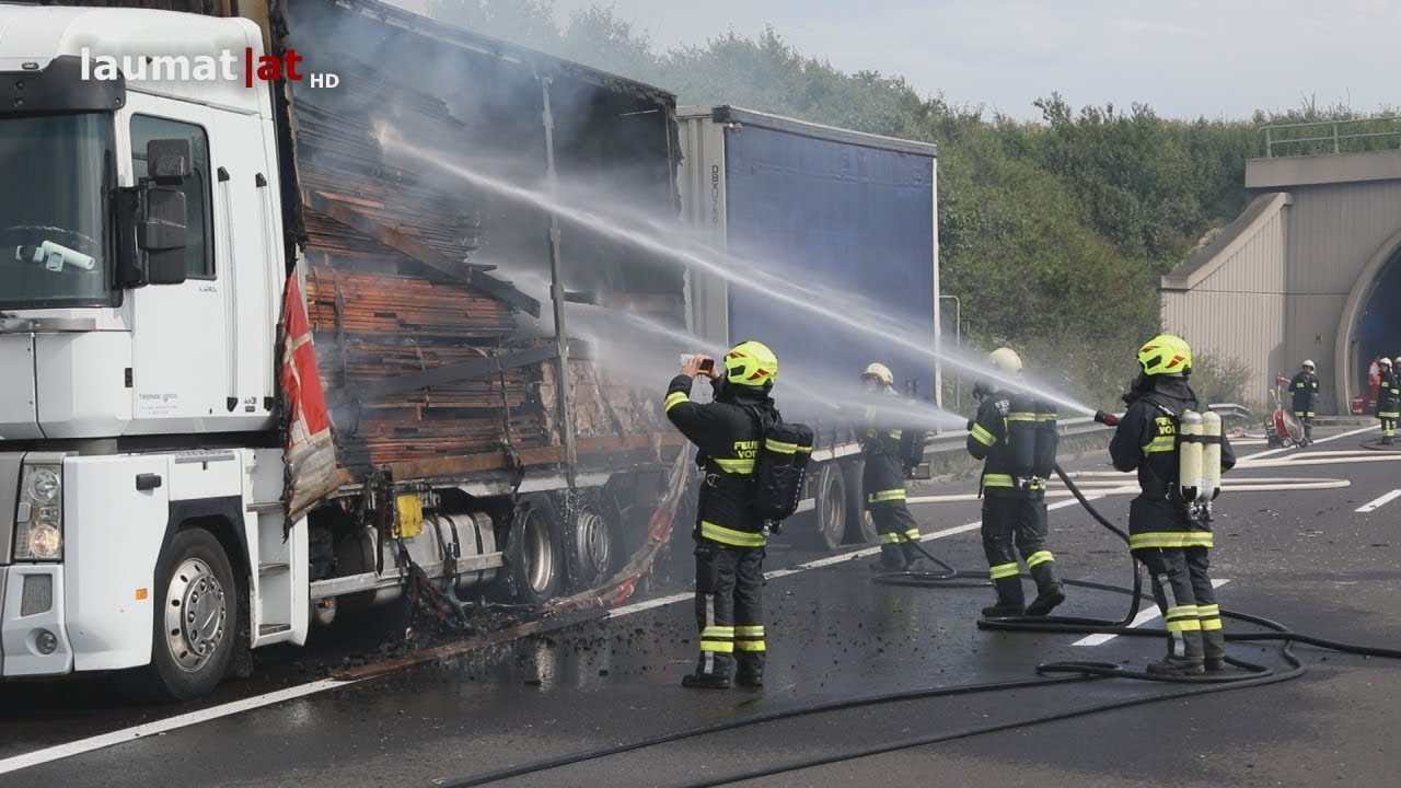 LKW-Brand auf der Pyhrnautobahn bei Wartberg an der Krems