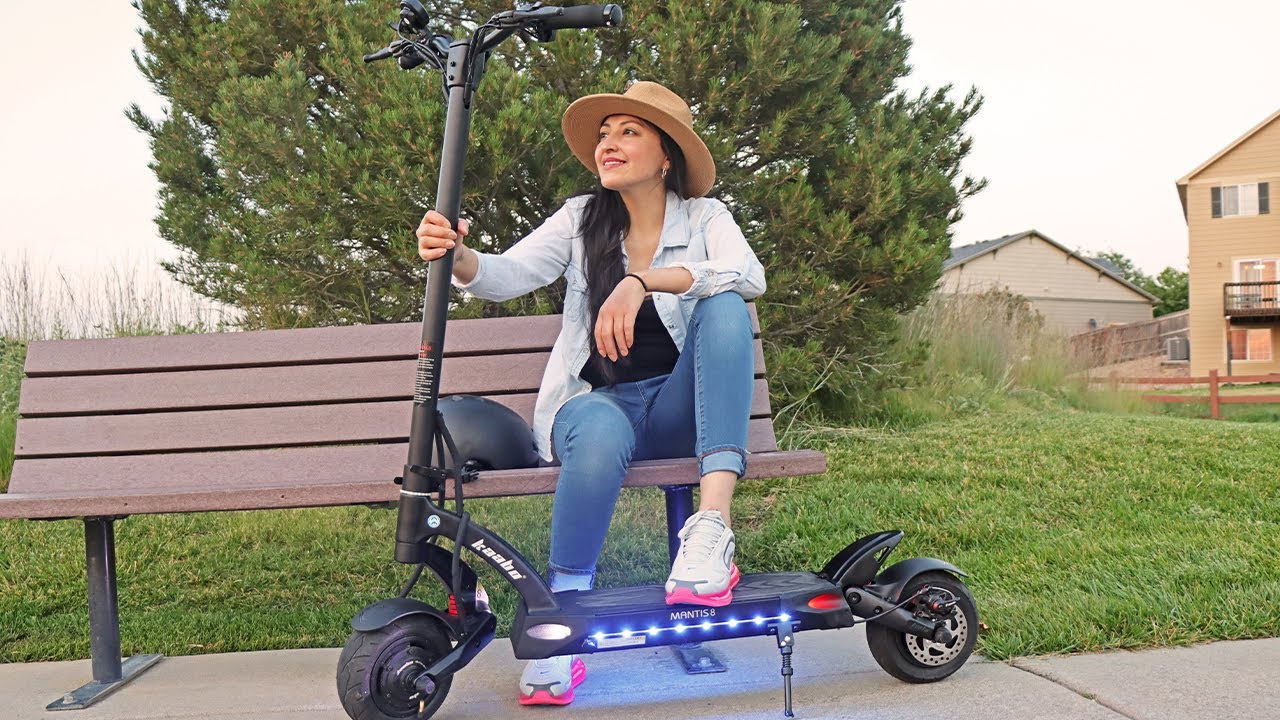 KAABO MANTIS 8 Electric Scooter Review (Bus, Train, Off-road Tested)  -  Dual Motor E-Scooter 2021