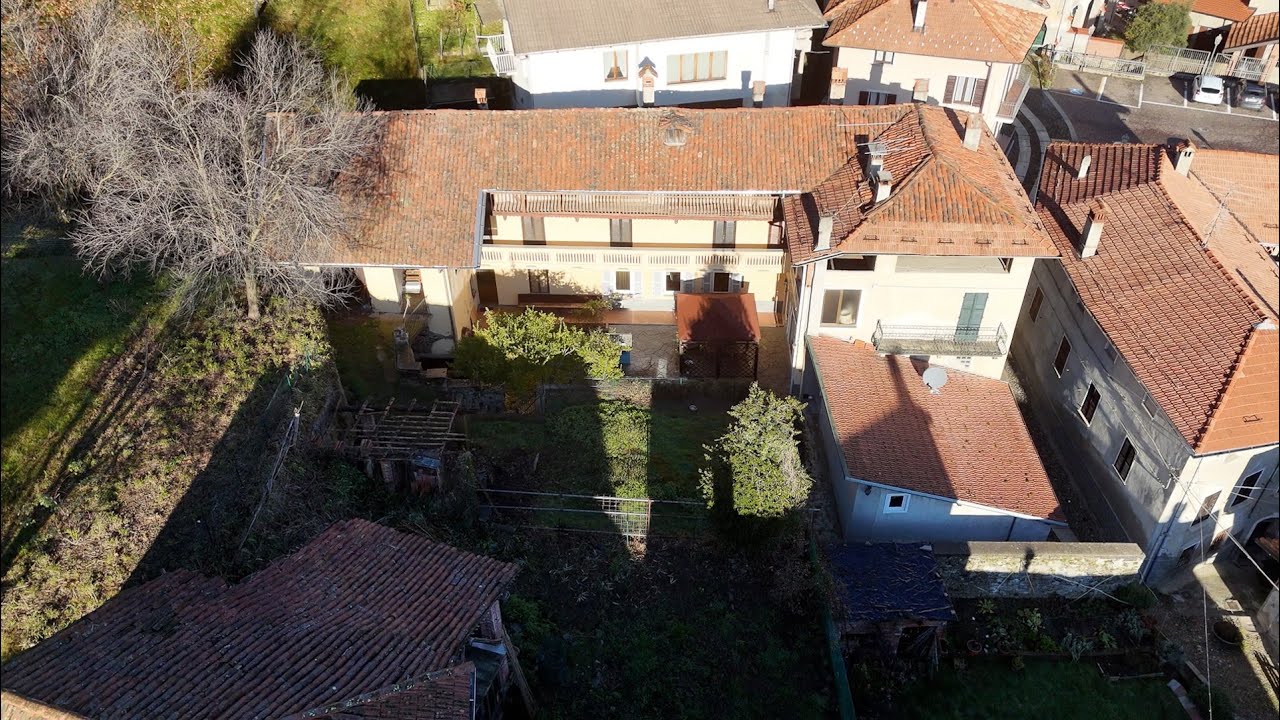 Borgosesia, casa indipendente