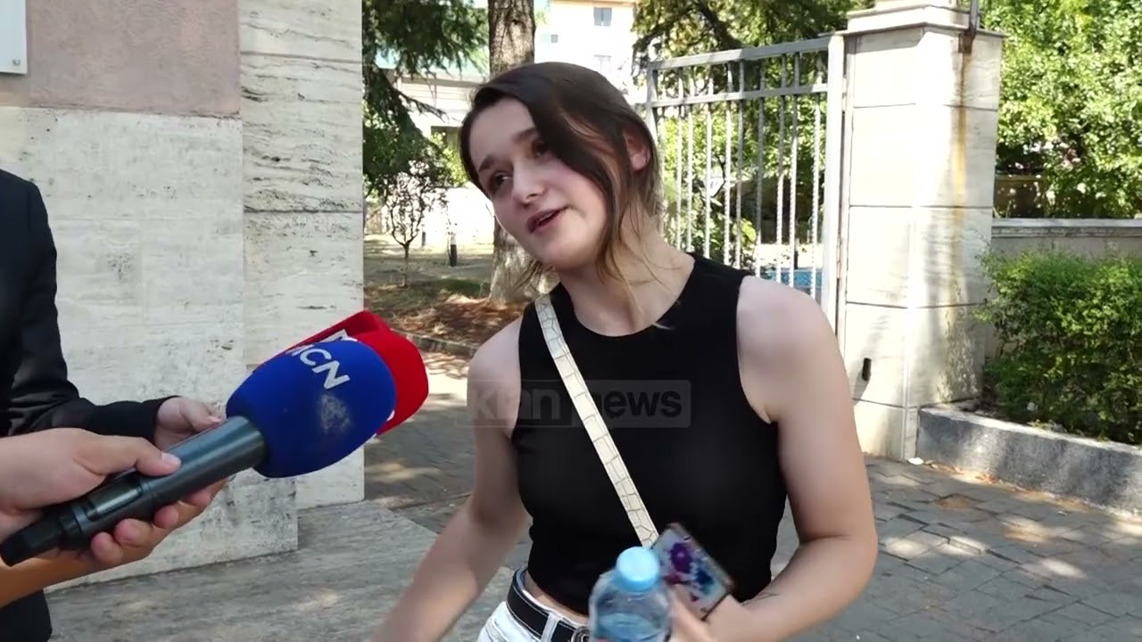 Klan News - Mbyllet testi i informatizuar te Mjekësia