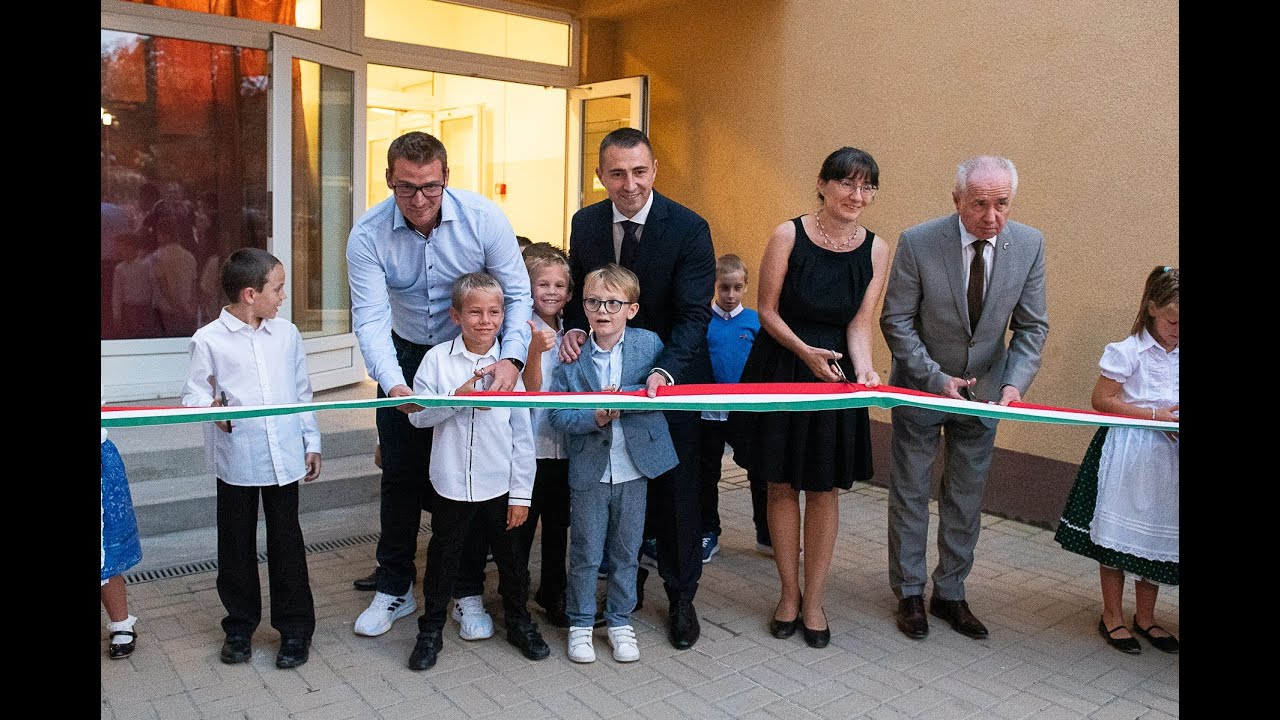 Megújult az Eötvös József Általános Iskola, 2023