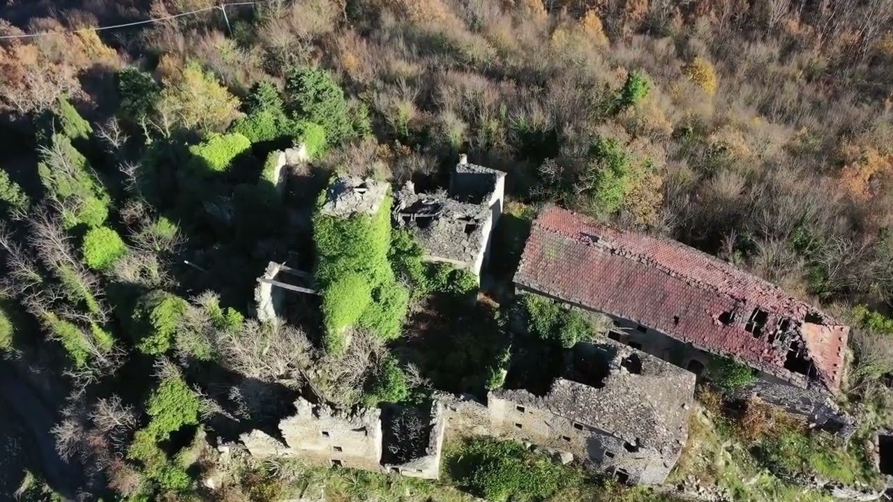 In volo su Castiglioncello, il borgo fantasma nel Comune di Firenzuola