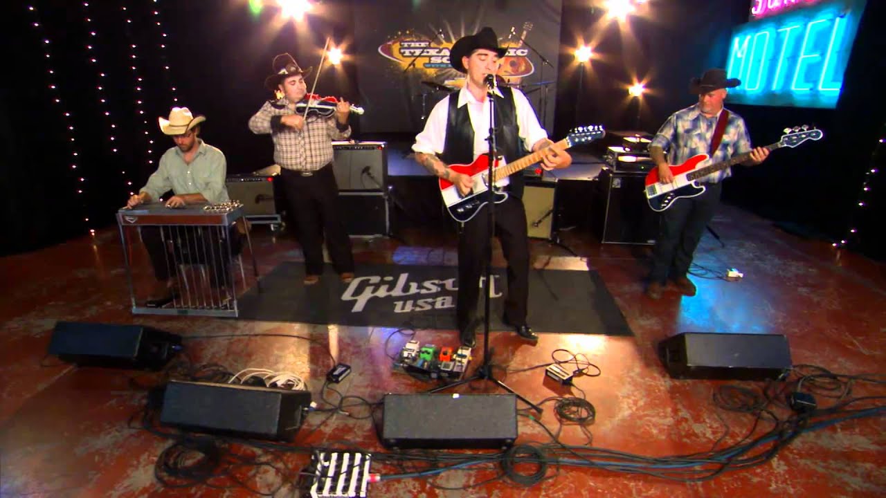 Eleven Hundred Springs performs 