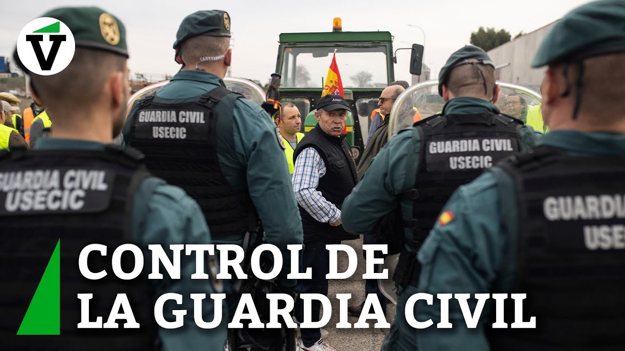 Así se saltan los agricultores los controles de la Guardia Civil y la Policía durante las protestas