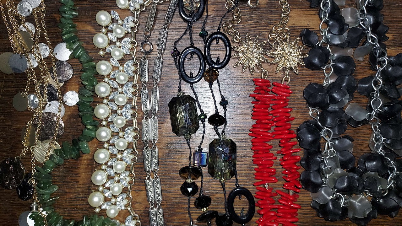 Jewelry and Yammerin' 906