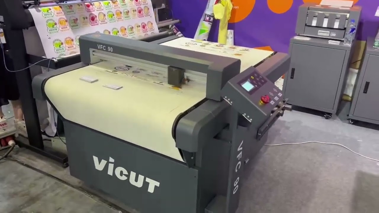 VICUT roll feeding DTF cutter/dtf cutting machine VFC90