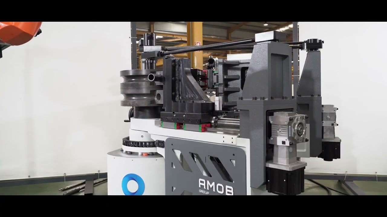 Ontdek de nieuwe, geautomatiseerde AMOB doornbuigmachine: eMOB 100.