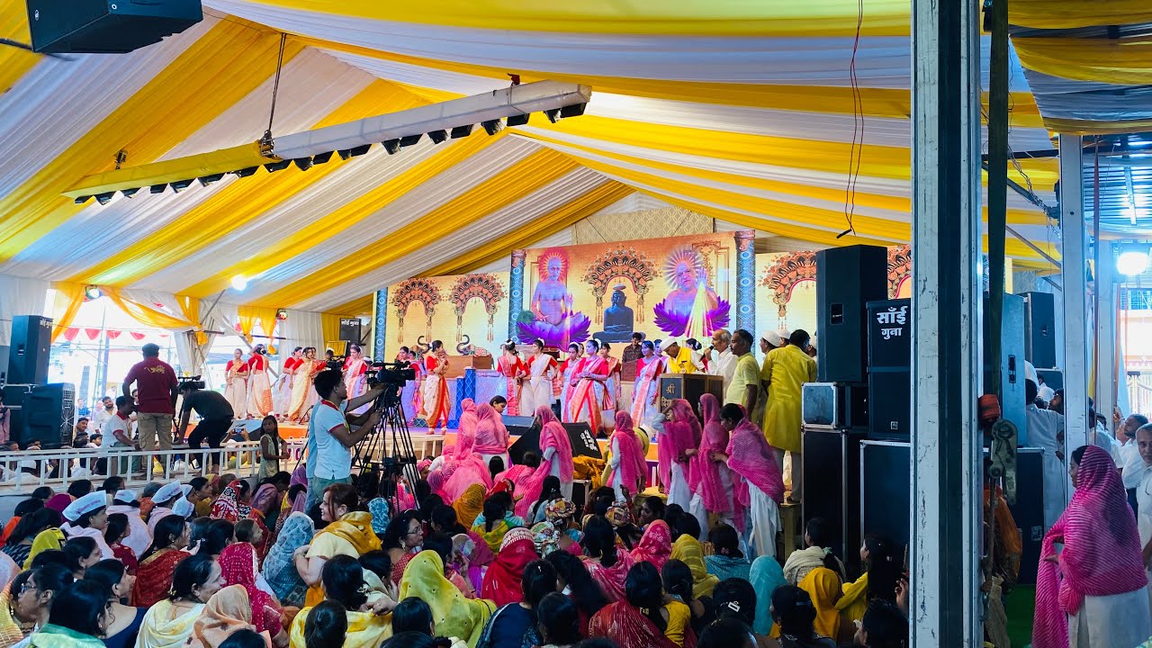 Ashoknagar bhavya aagwani nratya, 108 balikaon dwara guru shri sudhasagar ji maharaj ke samksh.
