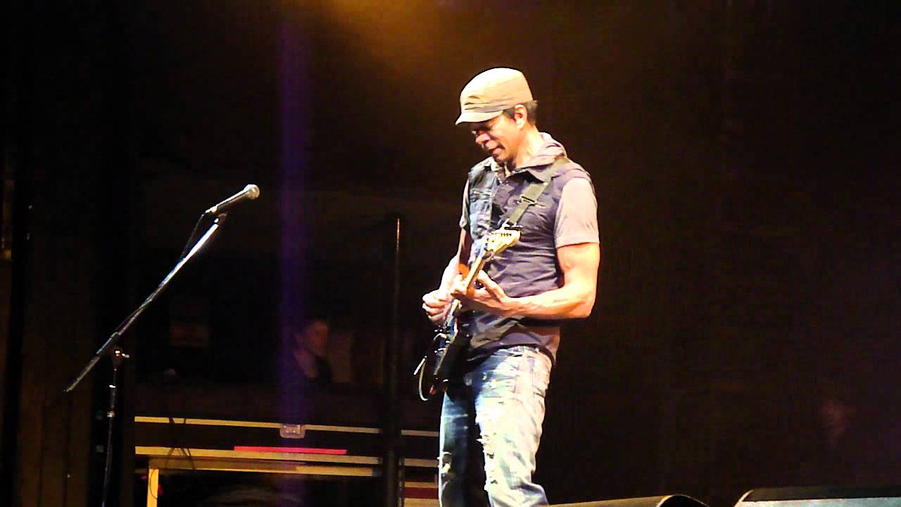 GREG HOWE - JUMP START - LIVE IN ARGENTINA 2011