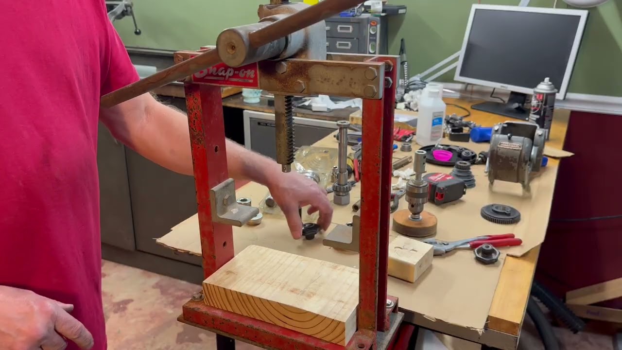 Snap On 3 ton arbor press.
