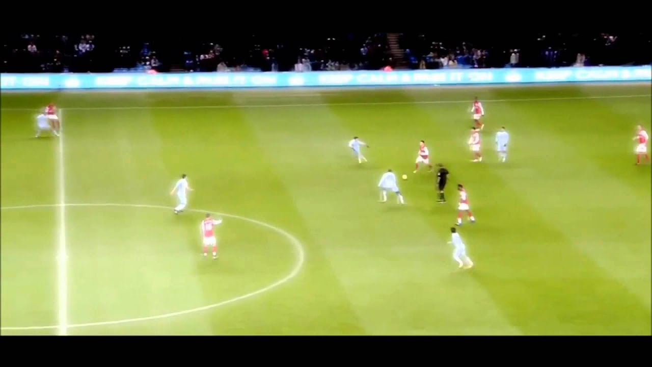 Thomas Vermaelen and Laurent Koscielny - Arsenal's Defensive Wall ||HD||