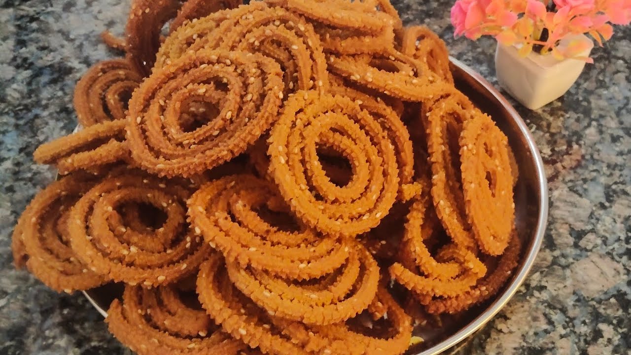 Treditional chakli recipe lovingly made for my kids coming from jordan🥰😋#viral #jordan #family#snack