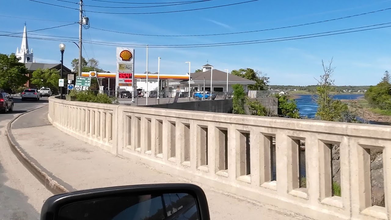 Entering Machias Maine