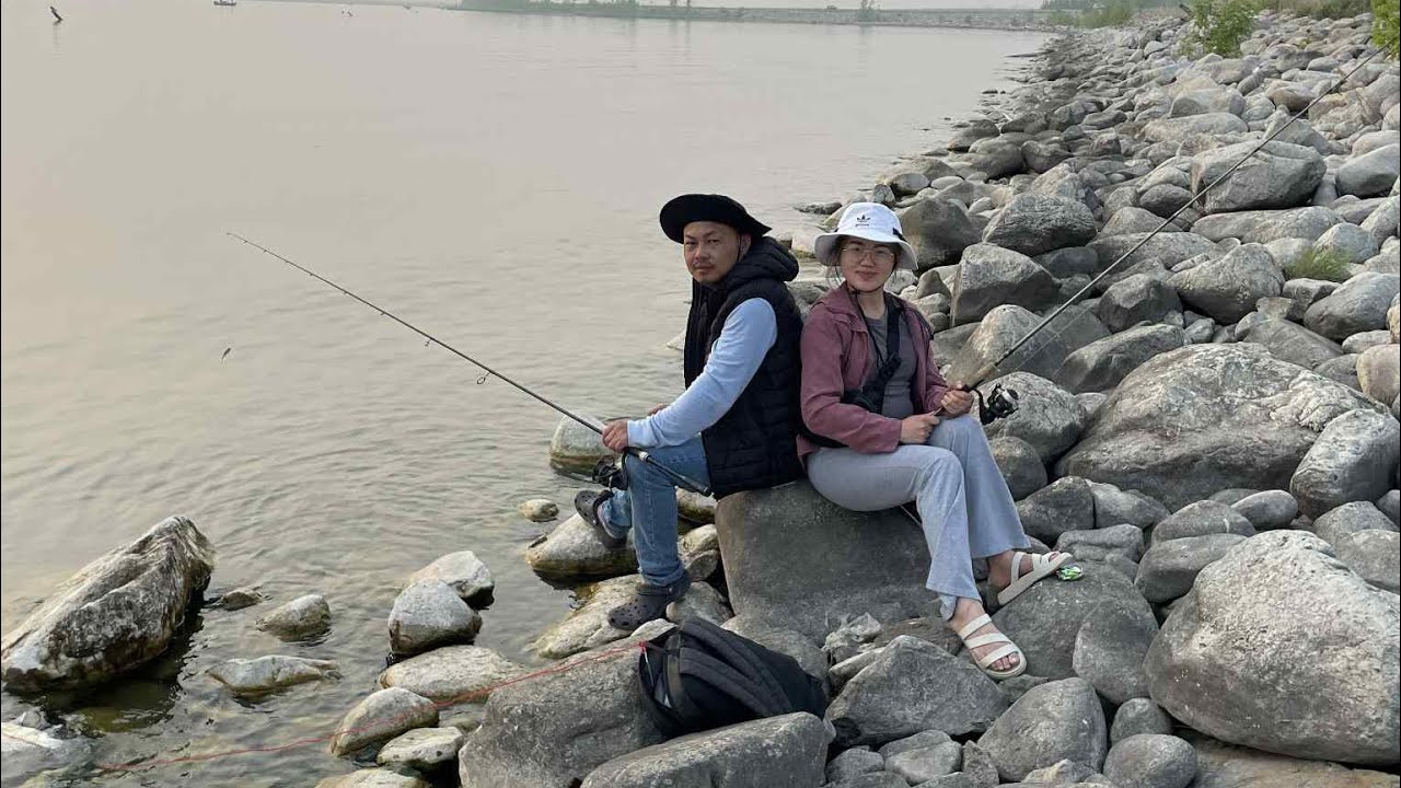 Mus fishing North Dakota