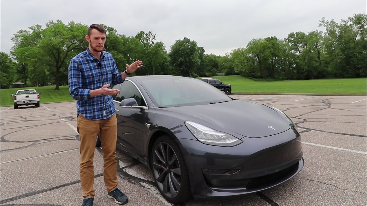 Сможет ли производительность Tesla Model 3 удовлетворить автолюбителей?