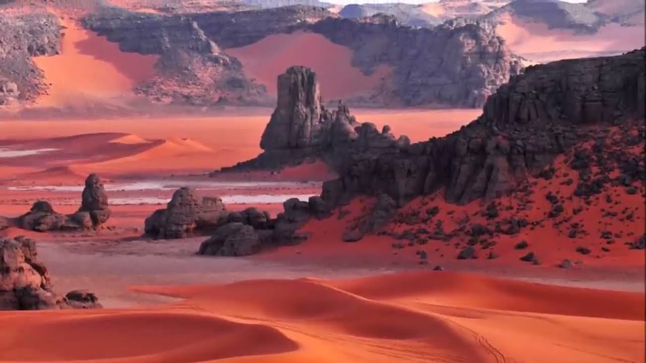 #Tadrart rouge au confins de l'Algerie - La Beauté infinie du Monde  Algérie 