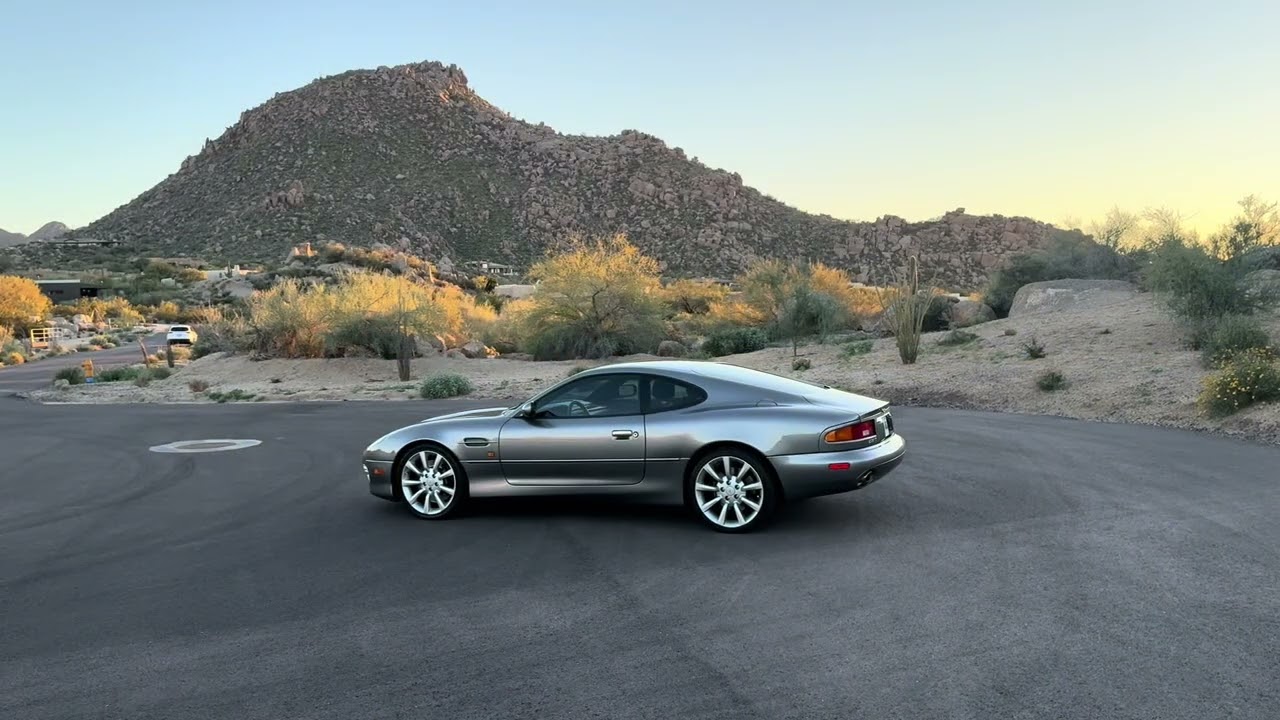 DB7 Vantage: Cold Start, Drive, Walk Around