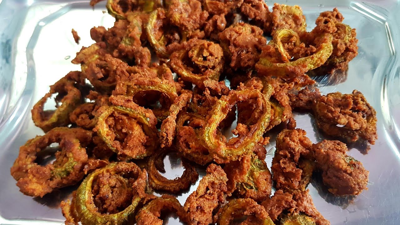 కరకరలాడే కాకరకాయ చిప్స్ / Kakarakaya Chips In Telugu / Bitter gourd Chips In Telugu / Amma's Kitchen