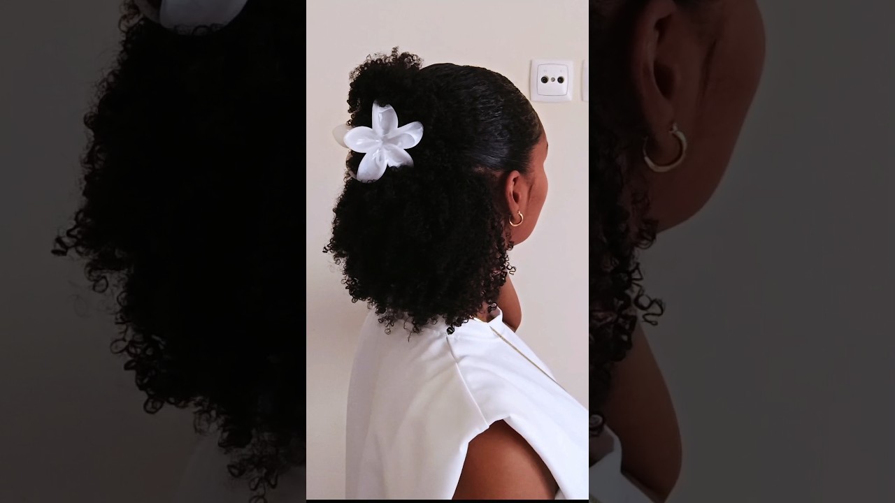 Penteado com Presilha de flor no cabelo crespo 