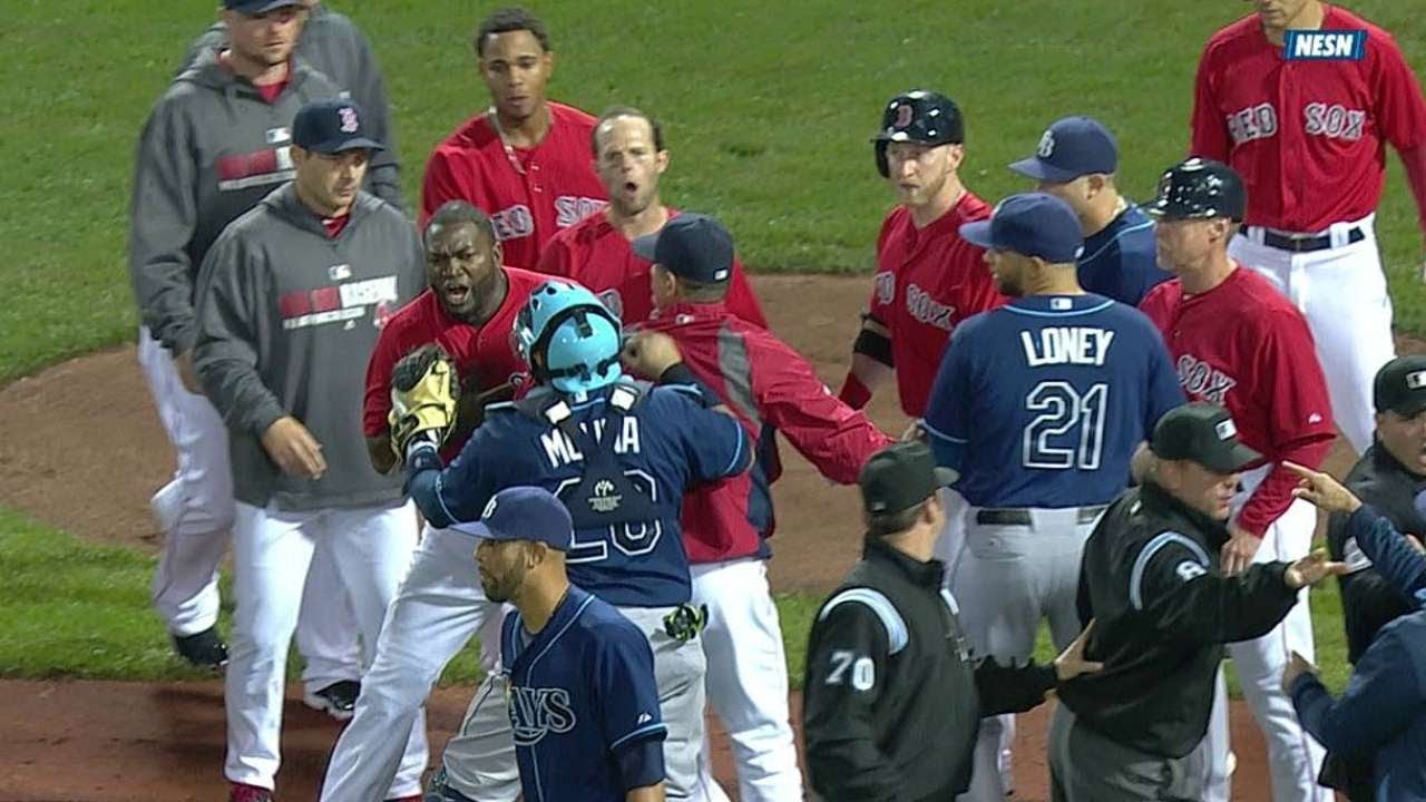 TB@BOS: Benches clear after Carp is hit by pitch