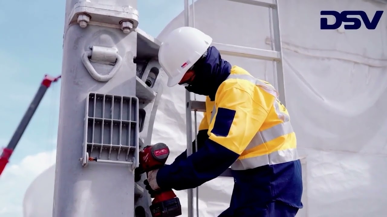 DSV Blade Lifter – The Optimal Solution for Wind Turbine Blade Transportation