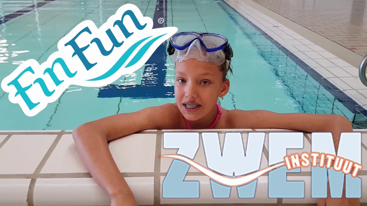 Unboxing Fin Fun Mermaid / Zeemeerminstaart + uittesten in  het zwembad !!!