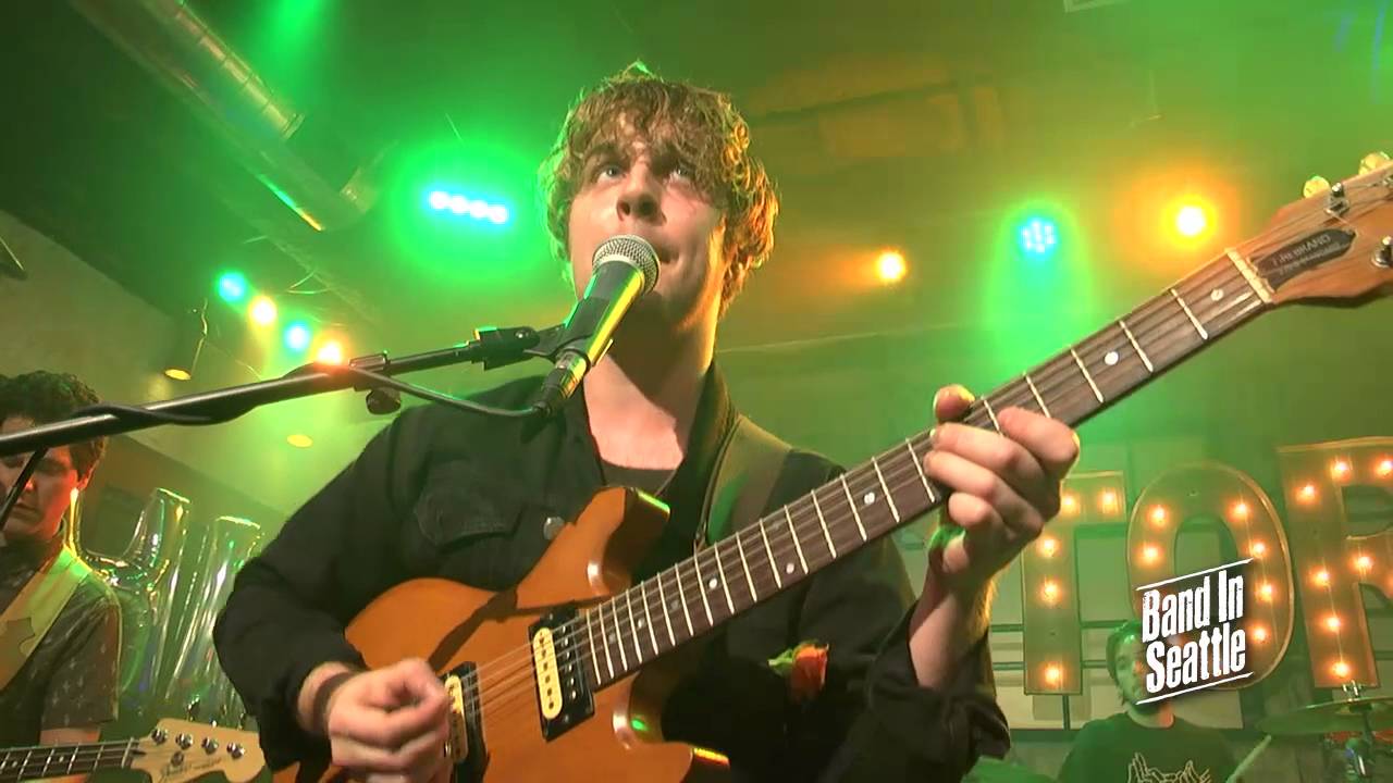 Hibou - Valium - Live on Band in Seattle