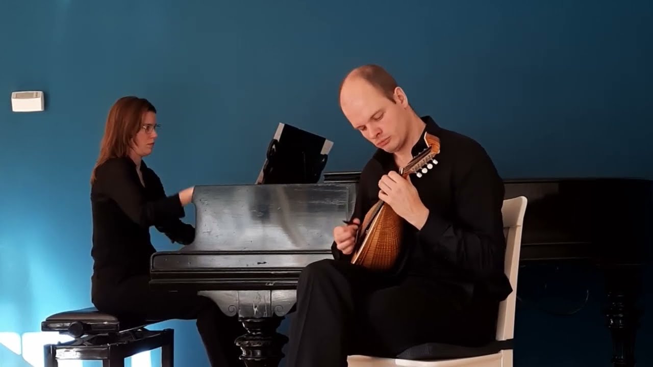 MUNIER - Capriccio Spagnuolo - Sebastiaan de GREBBER on a Roman LIPPI mandolin & Philine COOPS piano
