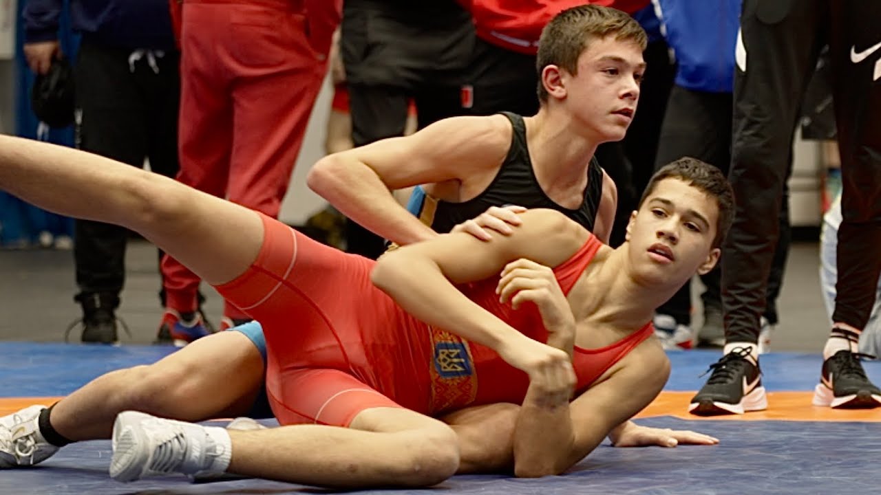 U15 David Tesmynetskyi (UKR) vs Pavlos Tounousidis (SWE) 62kg. Greco-r boys youth wrestling. B-cam