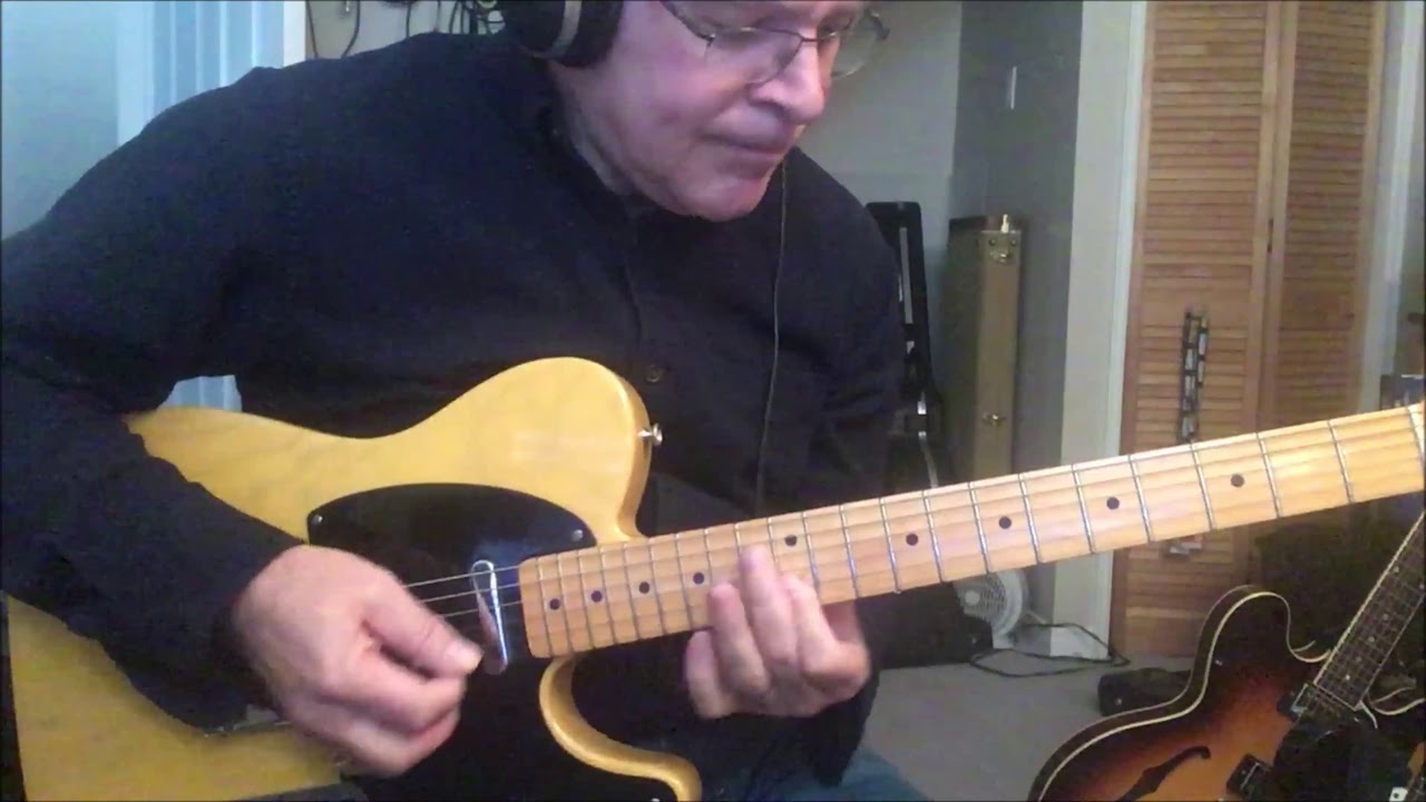John McFee's Guitar Fills on Elvis Costello's 