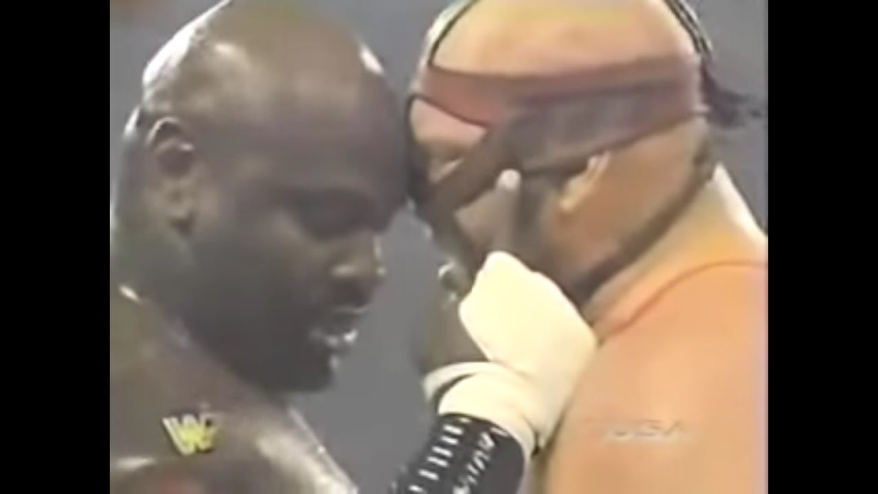 Vader vs. Ahmed Johnson  .  Raw 05.26.97