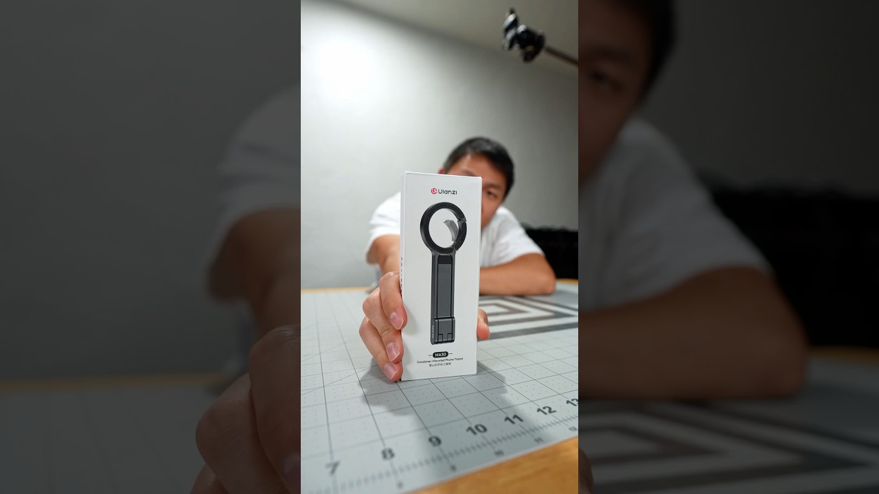 Simplistic iPhone MagSafe Tripod Unboxing - Ulanzi MA30