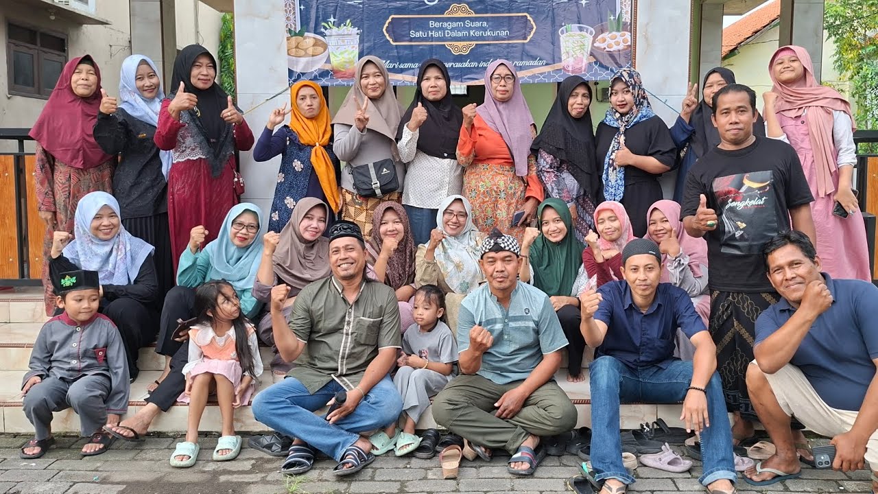 BERBAGI TAKJIL RT.10 DESA BLIGO CANDI SIDOARJO 