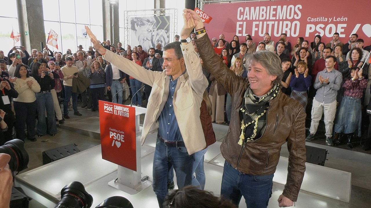 Pedro Sánchez apoya la candidatura de Carlos Martínez en Ponferrada