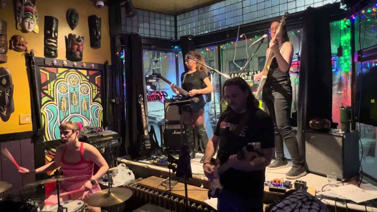 Odd Man Out cover of “Celebrity Skin” by Hole (live at Cary’s Lounge 01/17/26)