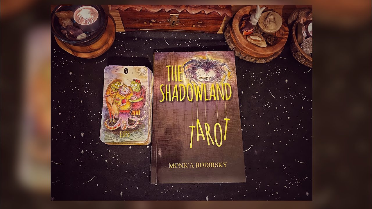 Unboxing, walkthrough & first impressions of The Shadowlands Tarot