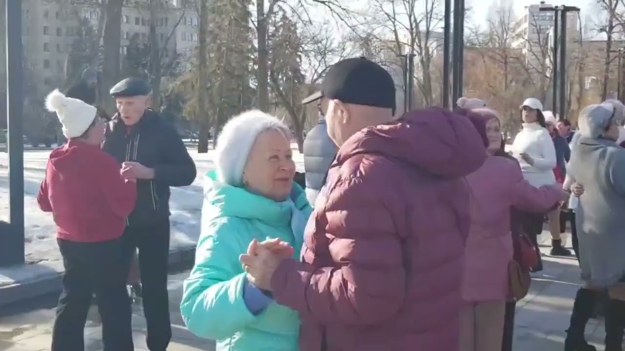 ЛЕЖАЛА РОЗА В УЛИЧНОЙ ПЫЛИ...ХАРЬКОВ ТАНЦЫ МАРТ 2026