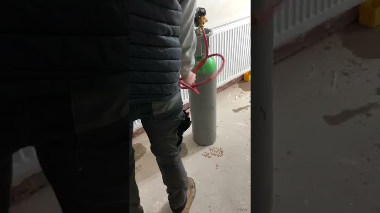 Setup using Hydrogen leak detection  - Leak Testing With Hydrogen