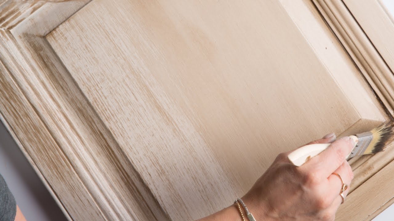 How to Apply Fusion Mineral Paint™ Stain and Finishing Oil over Paint