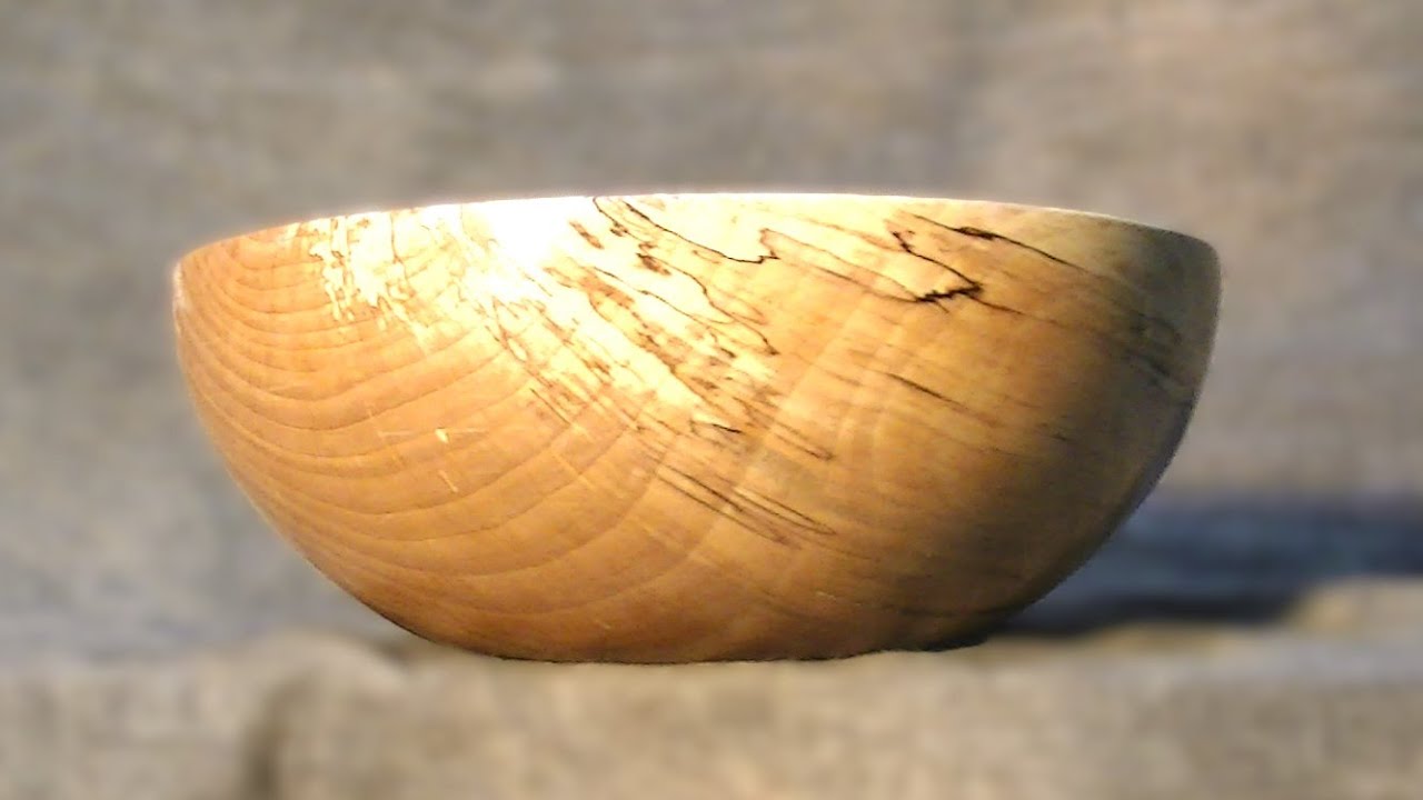 woodturning a beechwood bowl