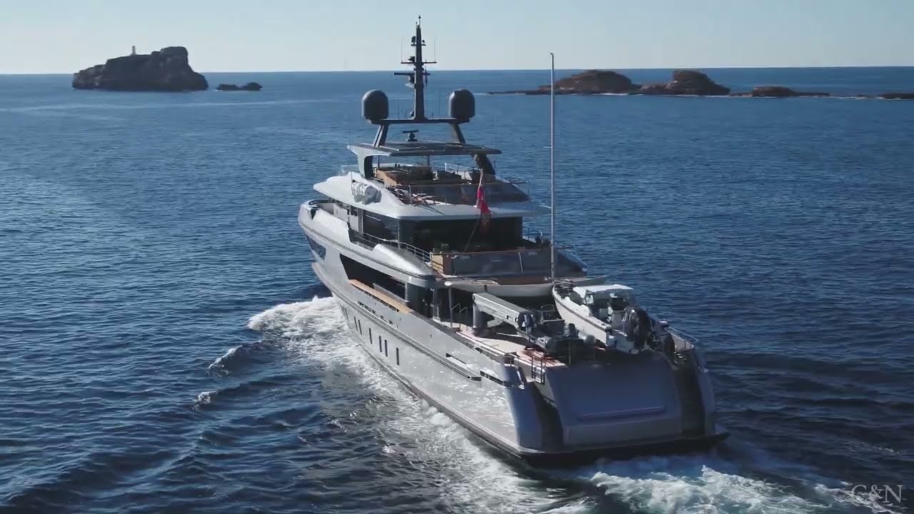 GLOBAS | Luxury Motor Yacht for Sale