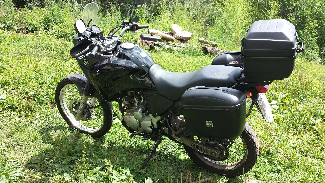 Instalando suporte de baus laterais, e baú traseiro GIVI  XTZ 250 Ténéré/ Lander